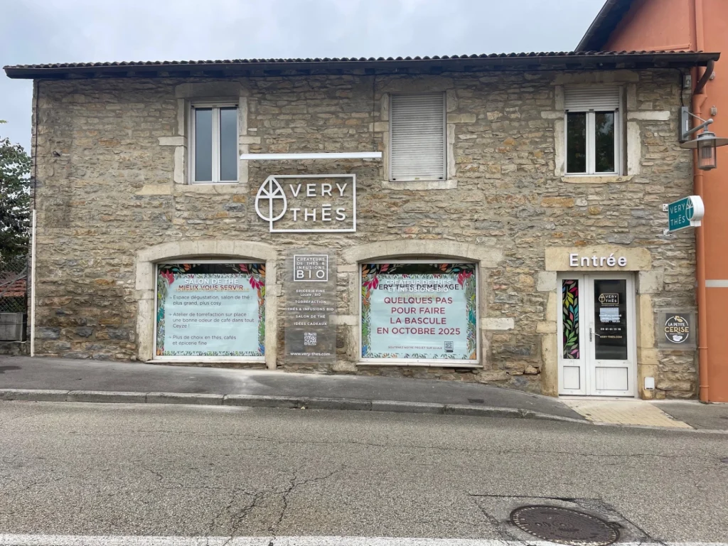 very thès enseigne